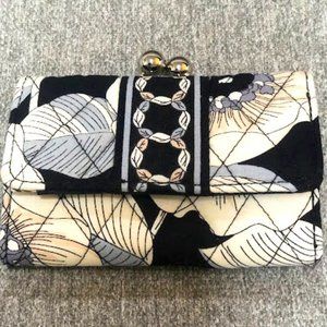 Vera Bradley Kisslock Wallet in Camellia